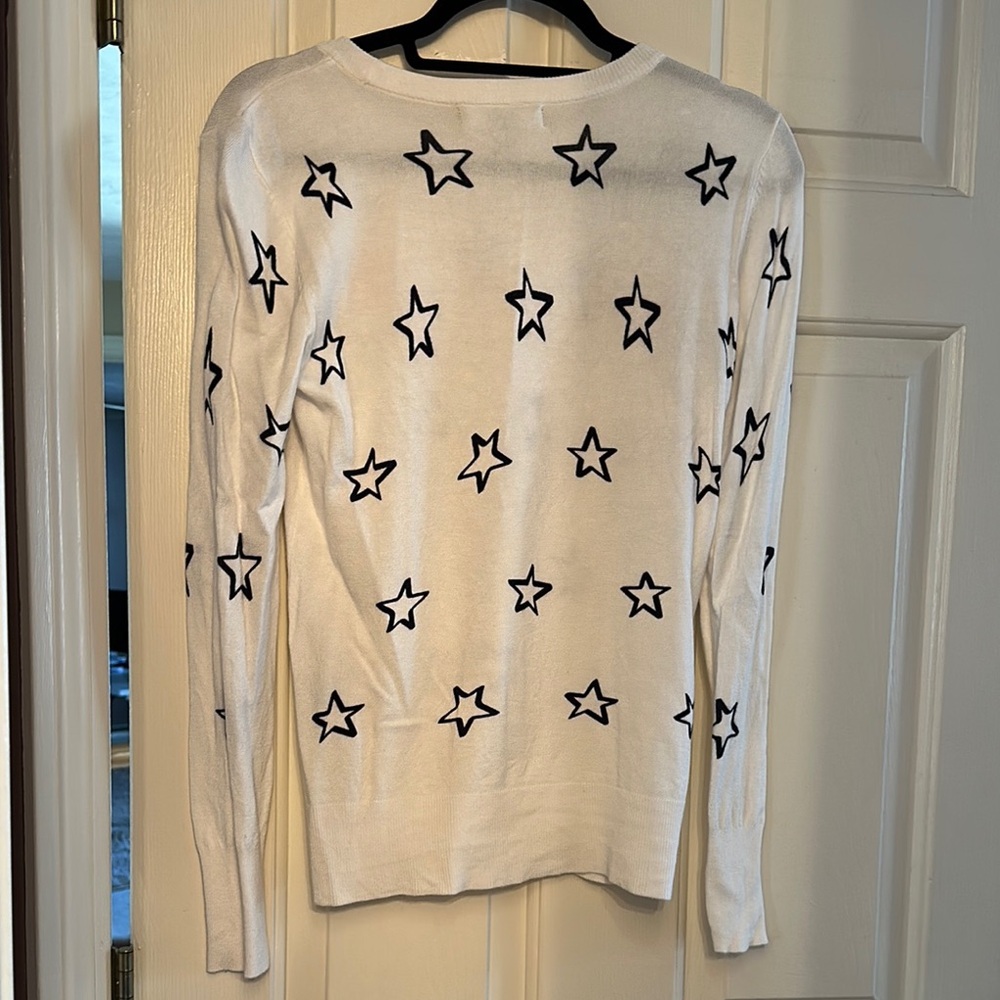 White Star Sweater NWOT - Picture 4 of 6